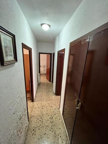 Piso en alquiler en Granada, Constitucion photo 0