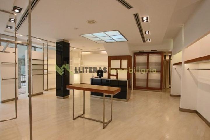 Local comercial en alquiler en Inca, Centro photo 0