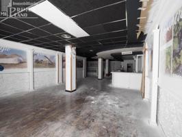Local comercial en alquiler en Tomelloso, Avda. Antonio Huertas photo 0
