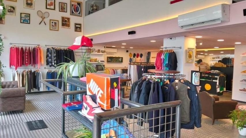 Local comercial en alquiler en Lleida, Camp dEsports photo 0