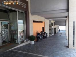 Local comercial en alquiler en Vigo, Alcabre photo 0