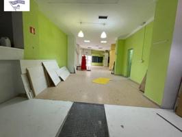 Local comercial en alquiler en Albacete, Feria photo 0