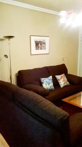 Piso en alquiler en Salamanca, Carmelitas-Oeste photo 0