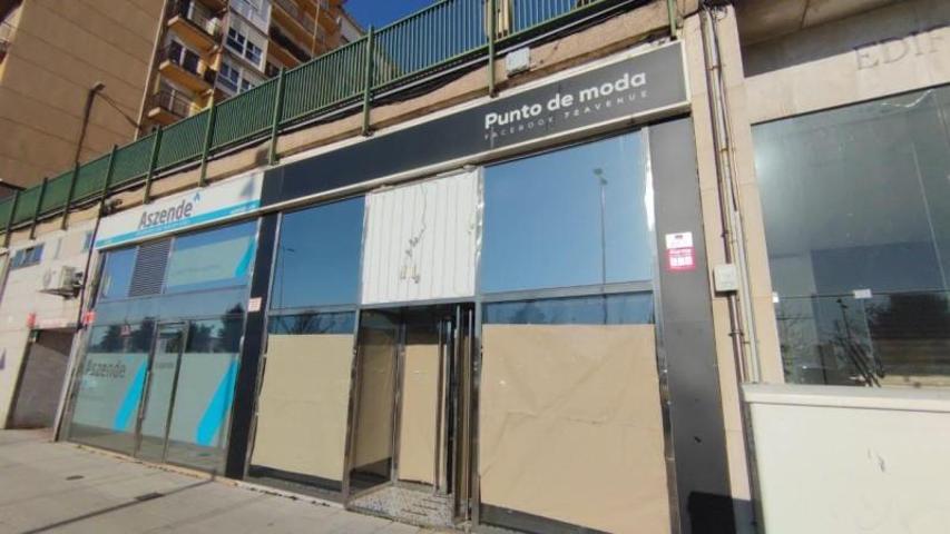 Local comercial en alquiler en Santander, Castilla - Hermida photo 0
