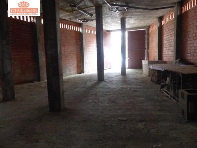 Local comercial en alquiler en Albacete, Albacete photo 0