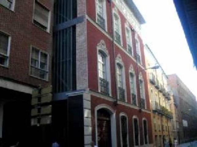 Local comercial en alquiler en Valladolid, Centro photo 0