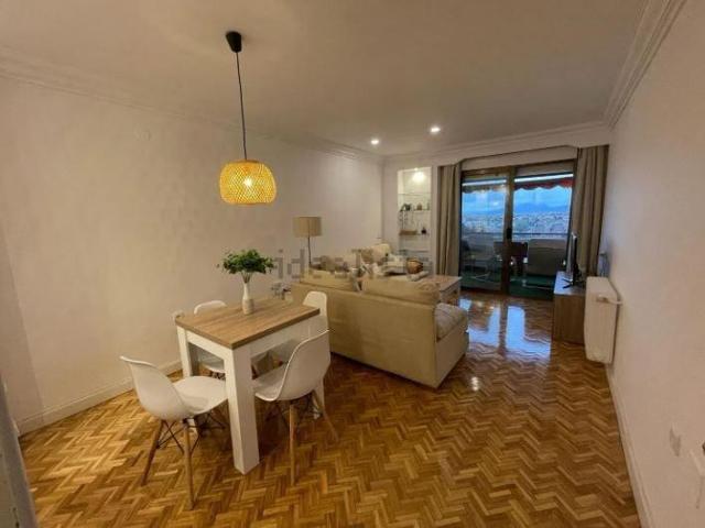 Piso en alquiler en Granada, El serrallo photo 0