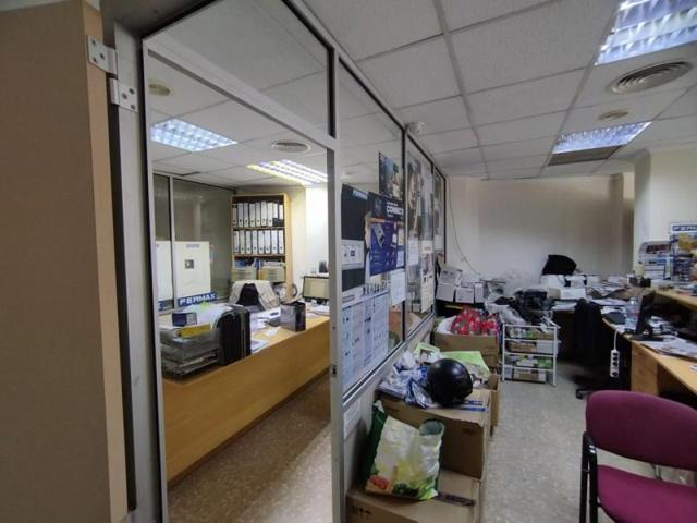 Local comercial en alquiler en Valencia, 46025, les tendetes photo 0