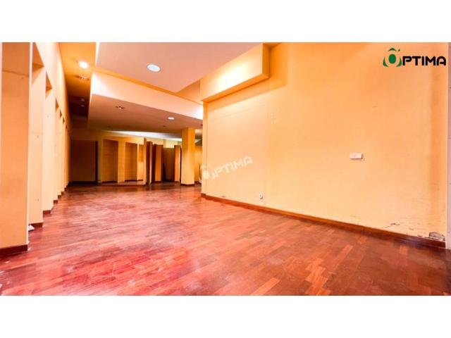 Local comercial en alquiler en Santiago de Compostela photo 0