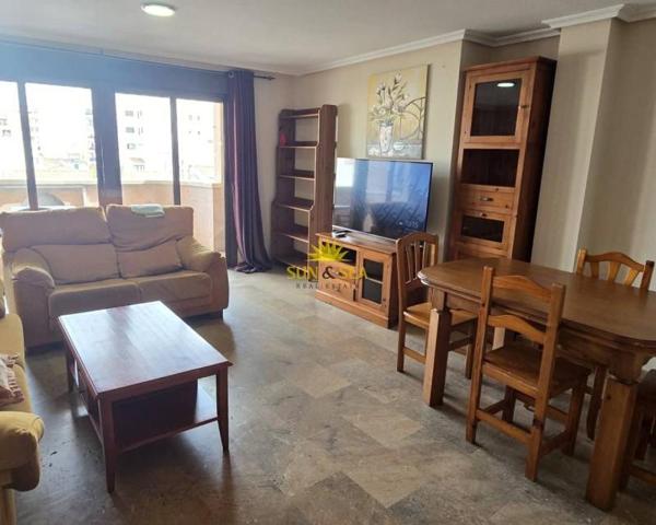 Apartamento en alquiler en Torrevieja, Centro photo 0