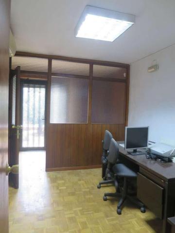 Local comercial en alquiler en Madrid, Delicias photo 0