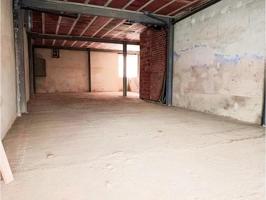 Local comercial en alquiler en Vilafranca del Penedès photo 0