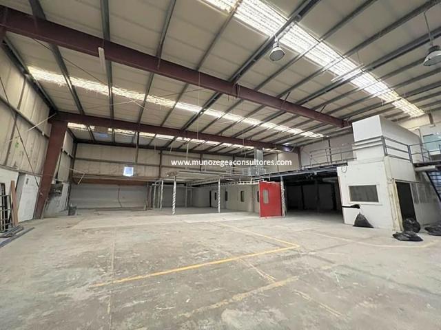 Nave industrial en alquiler en Lucena, Carretera de Cabra, 14900 photo 0