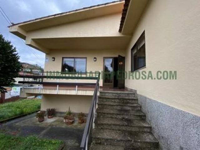 Casa en alquiler en Poio, A caeira photo 0