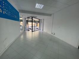Local comercial en alquiler en Sant Feliu de Llobregat, Les Roses - Castellbell photo 0