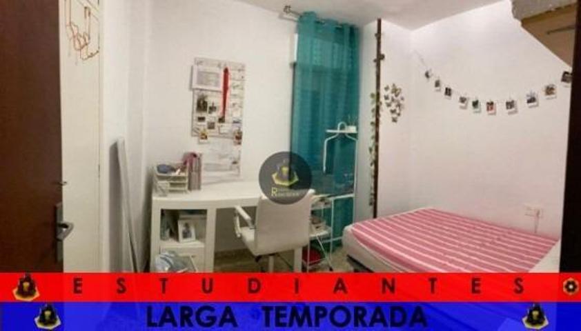 Piso en alquiler en Granada, Camino de ronda photo 0