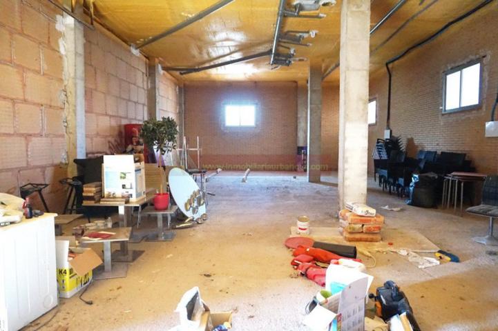 Local comercial en alquiler en Logroño, Valdegastea photo 0