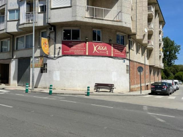 Local comercial en alquiler en Sarria photo 0