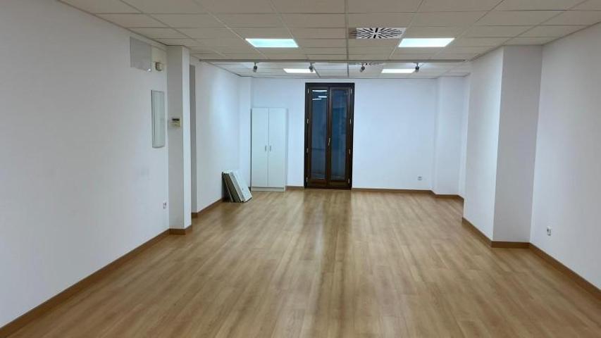 Local comercial en alquiler en Mallorca, Plaça dels Patins photo 0