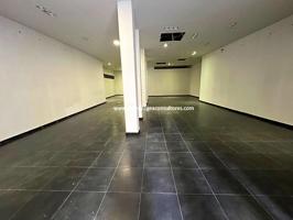 Local comercial en alquiler en Lucena, Calle San Francisco, 14900 photo 0