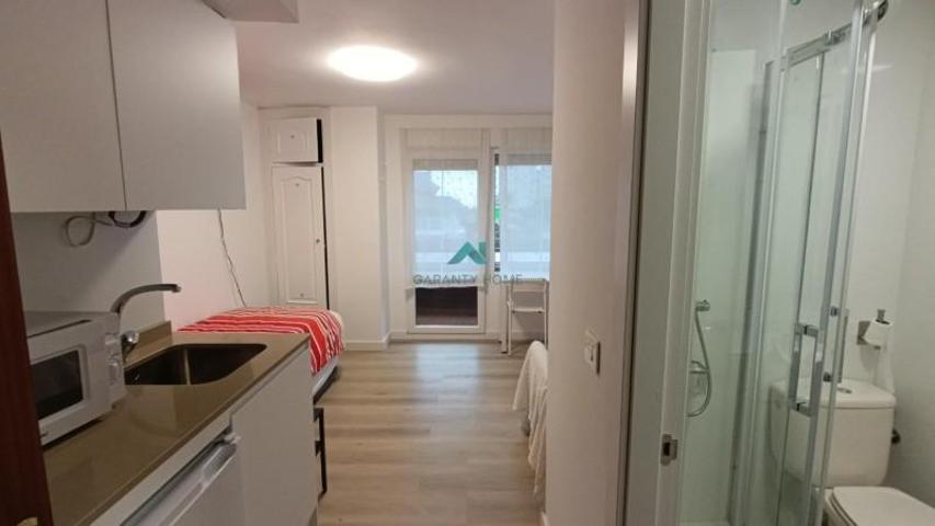 Casa en alquiler en Laredo, Carlos V photo 0