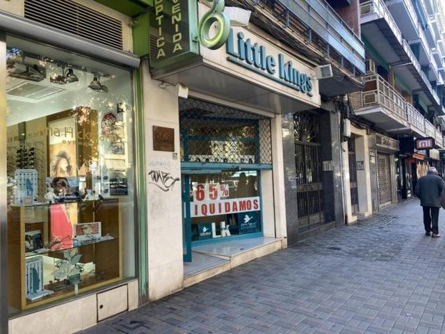 Local comercial en alquiler en Córdoba, Av. Barcelona - Viñuela - Rescatado photo 0