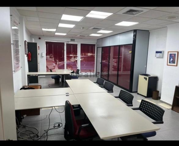 Local comercial en alquiler en Alicante, Centro Tradicional photo 0