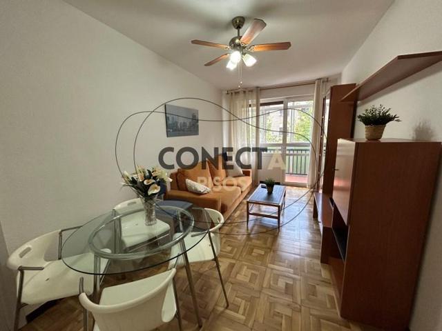 Piso en alquiler en Pamplona photo 0