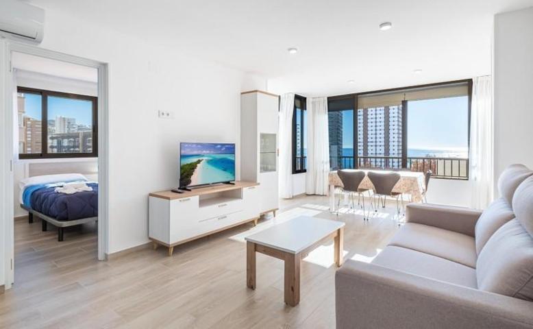 Apartamento en alquiler en Benidorm, Levante photo 0