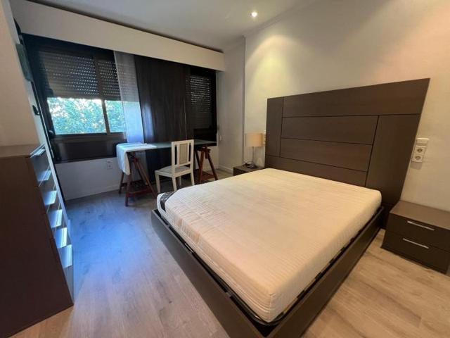 Piso en alquiler en Valencia, Algiros photo 0