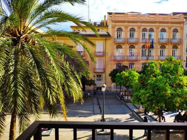 Piso en alquiler en Valencia photo 0