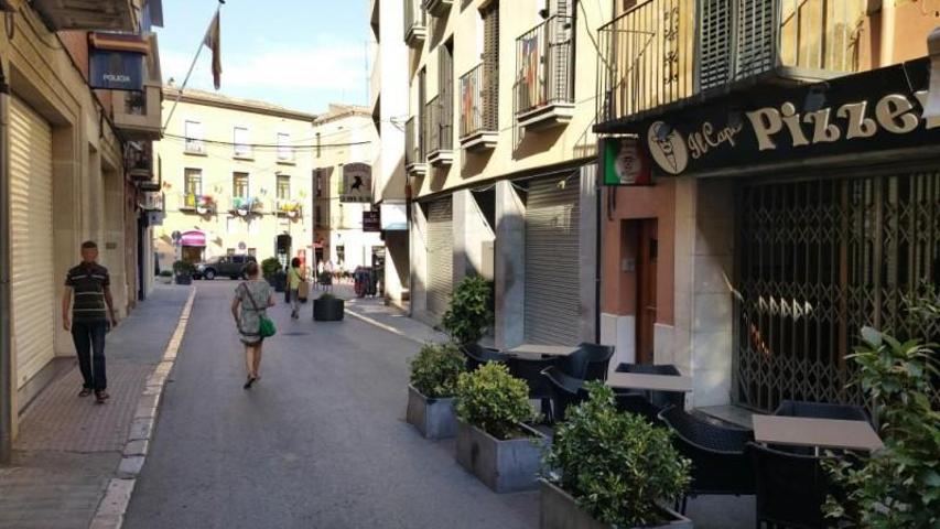 Local comercial en alquiler en Figueres photo 0