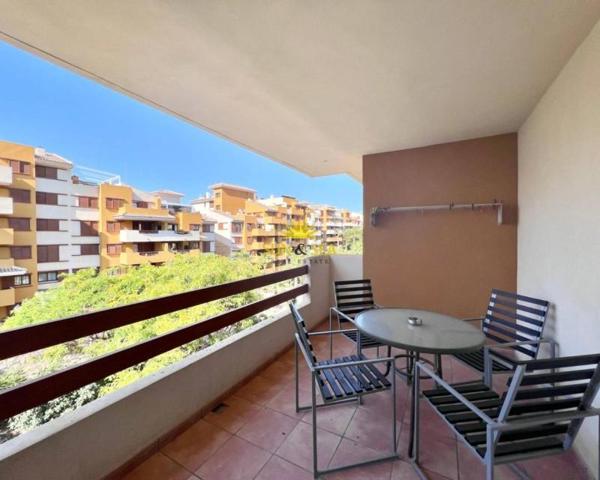 Apartamento en alquiler en Torrevieja, Punta prima photo 0