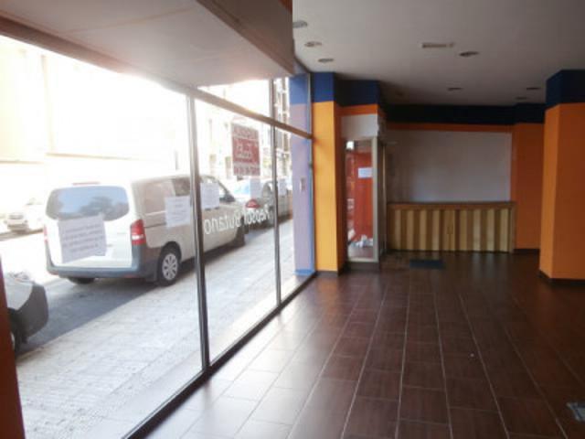 Local comercial en alquiler en Plasencia, Avenida Juan Carlos I, 10600 photo 0