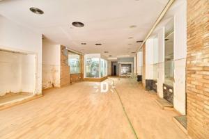 Local comercial en alquiler en Benetússer, AVDA CAMI NOU photo 0