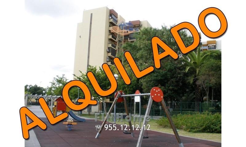 Piso en alquiler en Sevilla, Pagés del Corro-López de Gomara photo 0