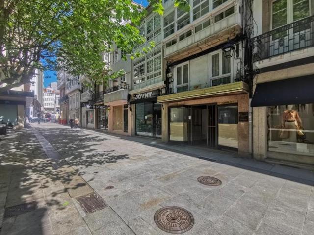 Local comercial en alquiler en A Coruña, A Coruña photo 0