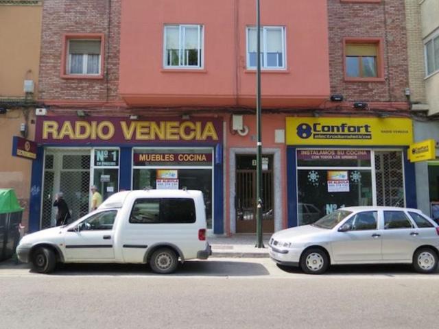Local comercial en alquiler en Zaragoza, Torrero photo 0
