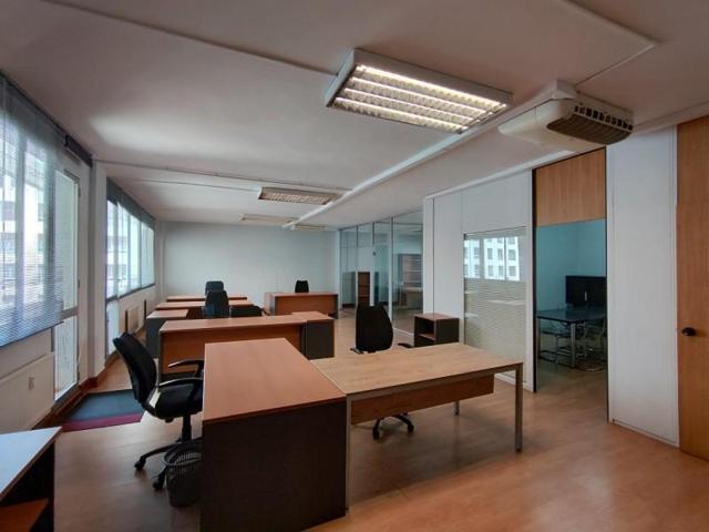 Oficina en alquiler en Bilbao, Indautxu photo 0