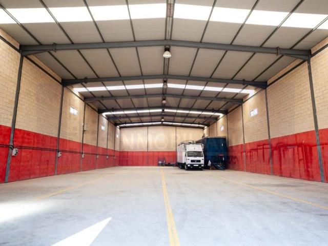 Edificio en alquiler en Cuzcurrita de Río Tirón photo 0