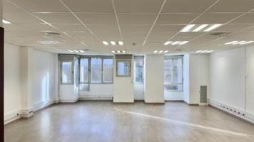 Oficina en alquiler en Barcelona, Avinguda de la Riera de Cassoles, 08012 photo 0