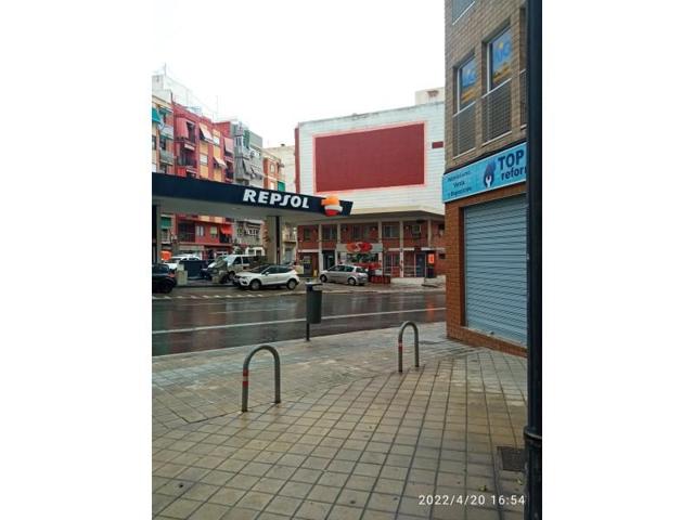 Local comercial en alquiler en Alicante, Campoamor photo 0