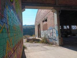 Local comercial en alquiler en Esparreguera, Ca n\'estruch photo 0