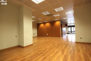 Oficina en alquiler en Pamplona, Ensanche photo 0