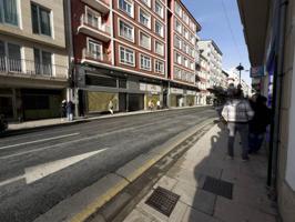 Local comercial en alquiler en Lugo, Avenida de la Coruña photo 0