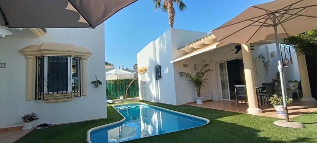 Bungalow en alquiler en San Juan de los Terreros, Avenida del Mediterráneo photo 0