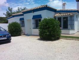 Chalet en alquiler en Chiclana de la Frontera, Pago del humo photo 0