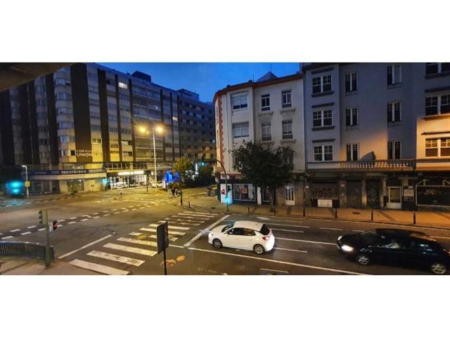 Local comercial en alquiler en A Coruña photo 0