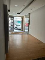 Local comercial en alquiler en Vigo, Corte Inglés photo 0