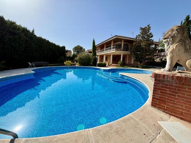 Piso en alquiler en Jun, Jun photo 0